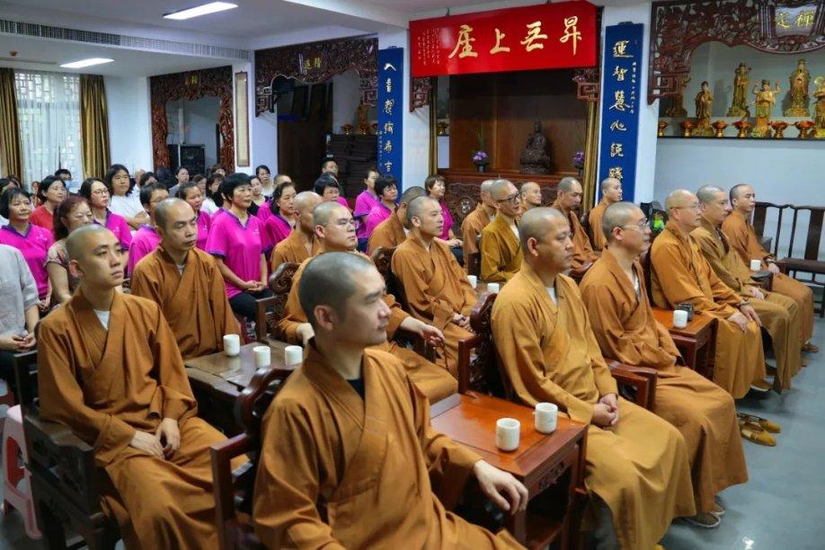 萌犬找不同